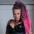 Domina Dark